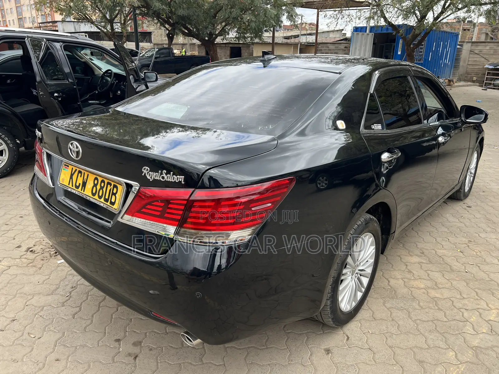 Toyota Crown 2012 Black