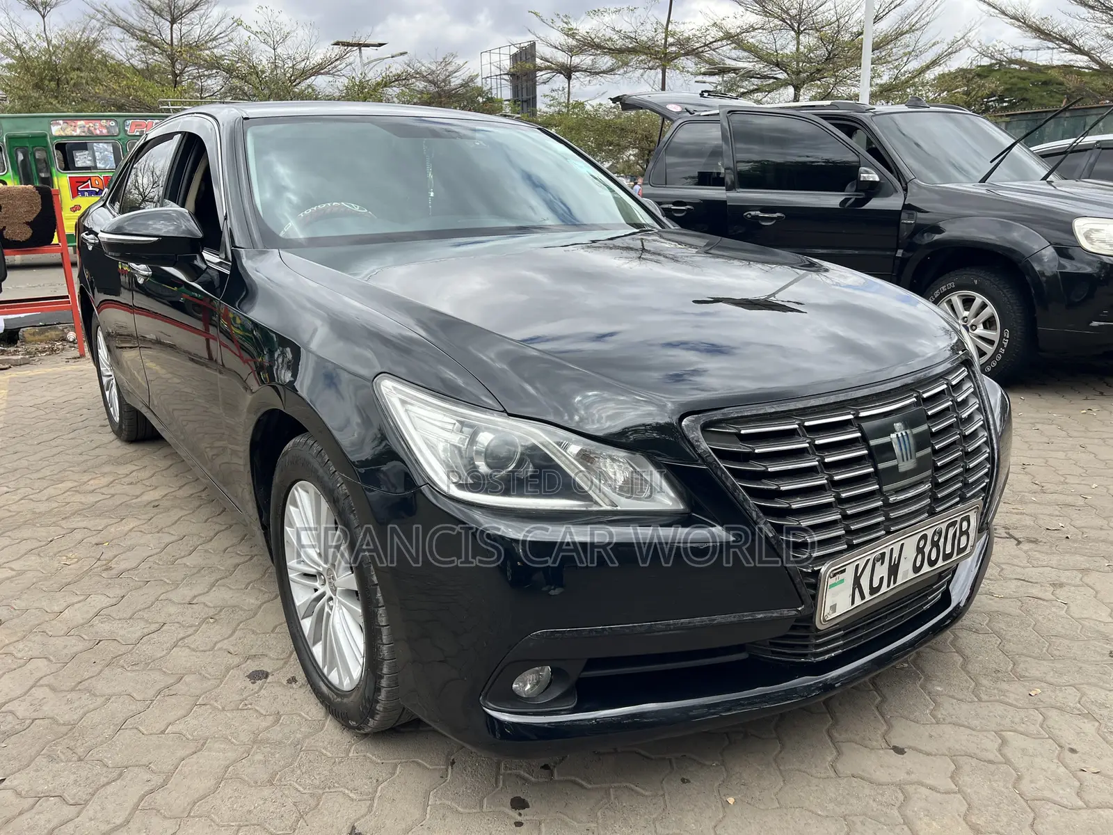 Toyota Crown 2012 Black