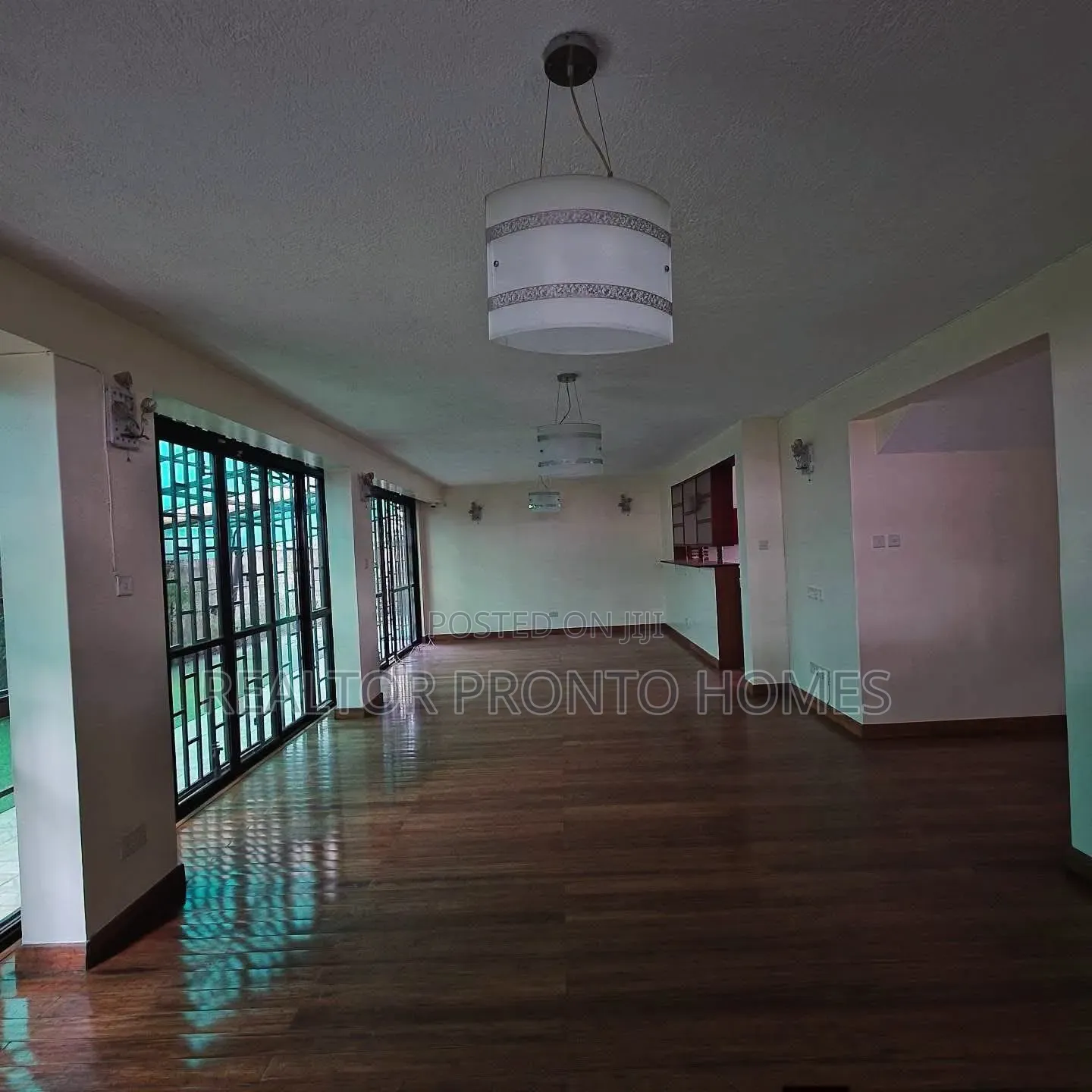 5bdrm Townhouse / Terrace in Lavington, Muthangari for rent