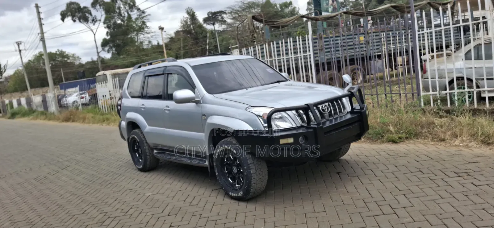 Toyota Land Cruiser Prado 2005 Silver