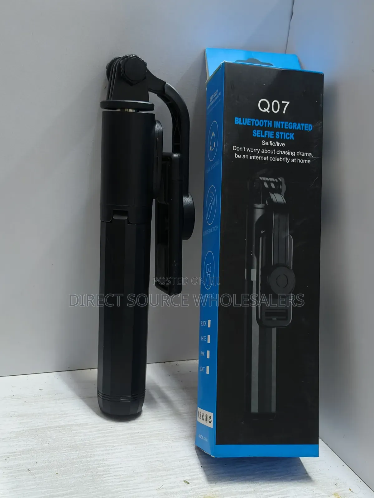 Q07 Bluetooth Integrated Selfie Stick With Tripod