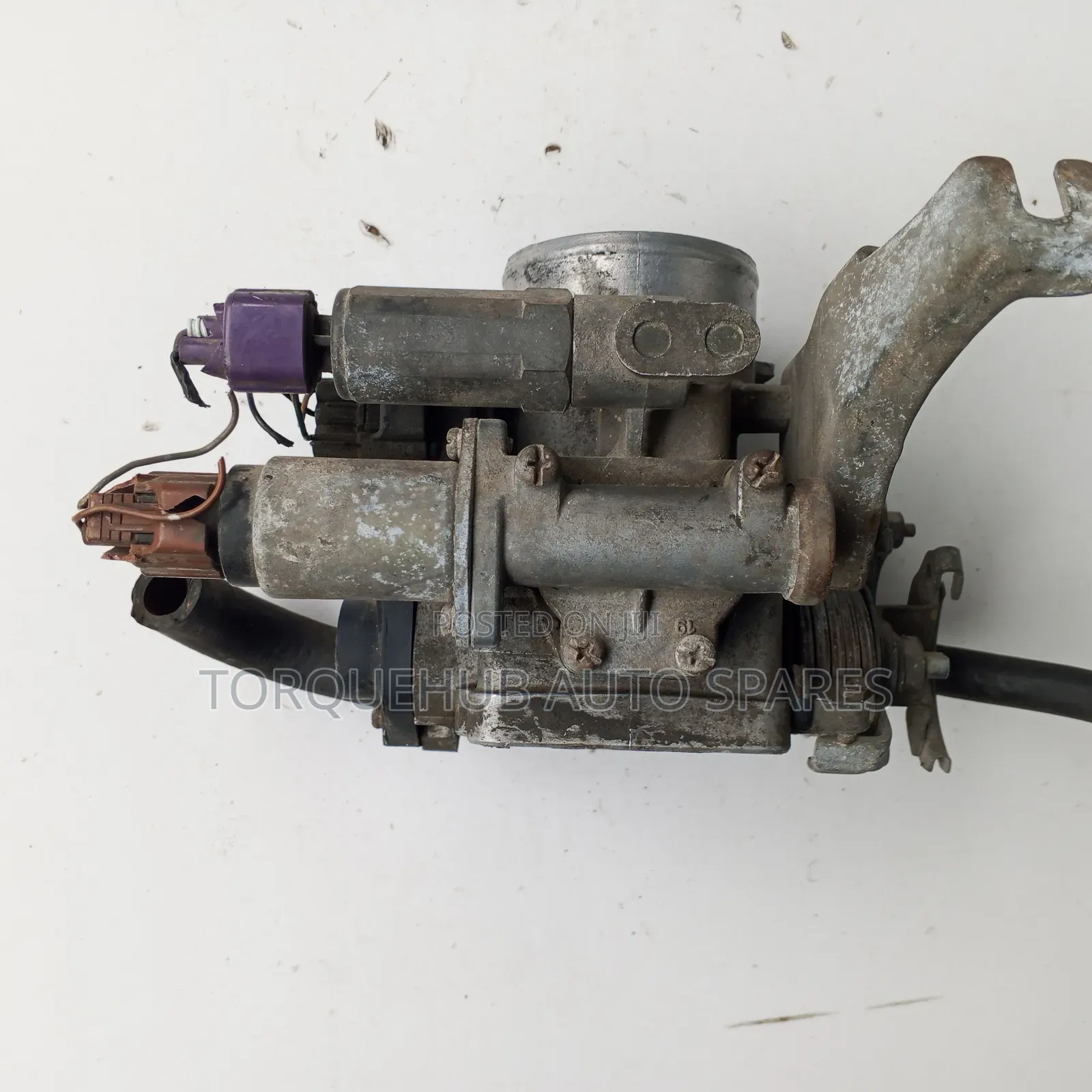 Nissan Hardbody Throttle Body