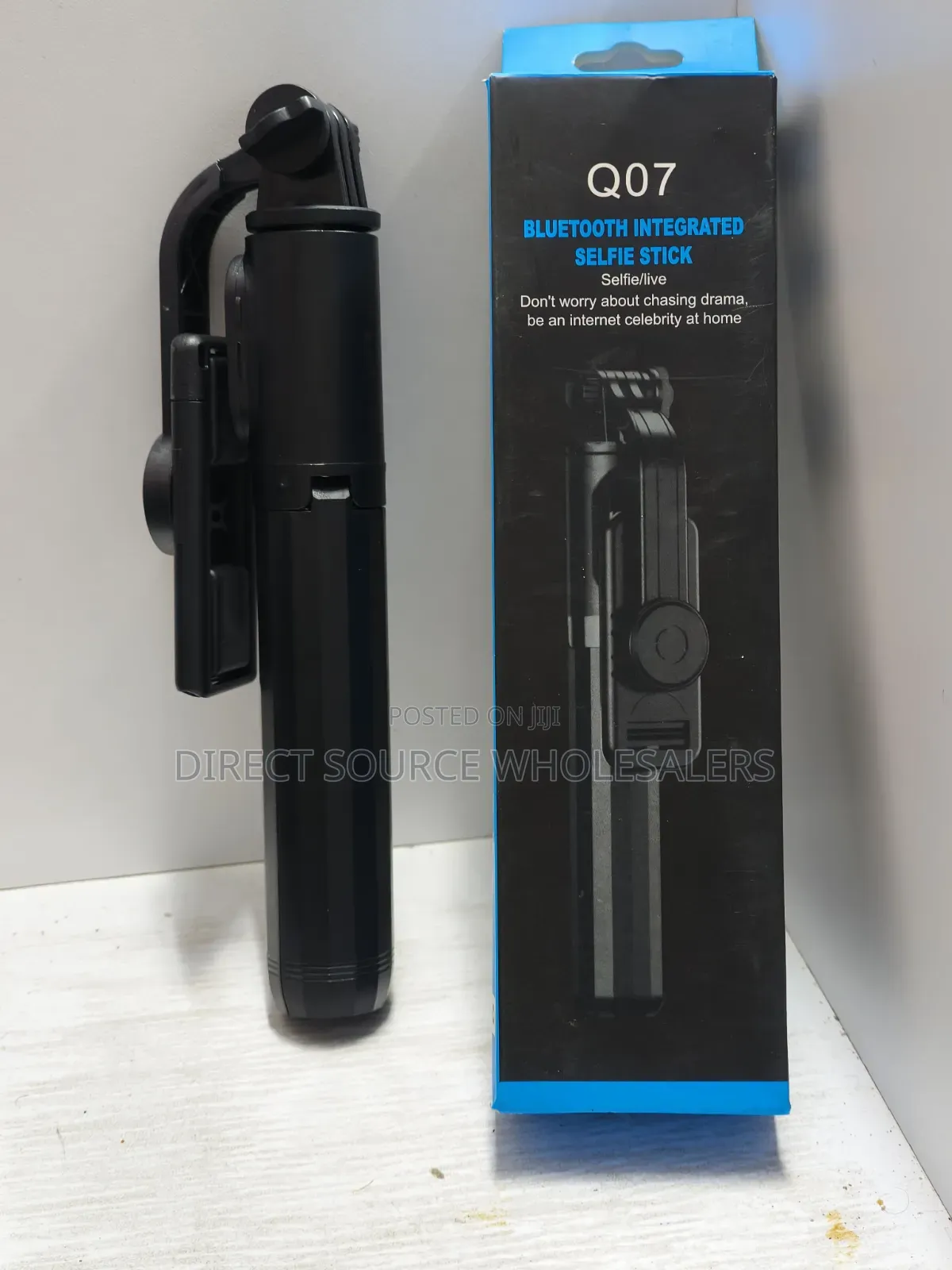 Q07 Portable Selfie Stick With Tripod & Bluetooth