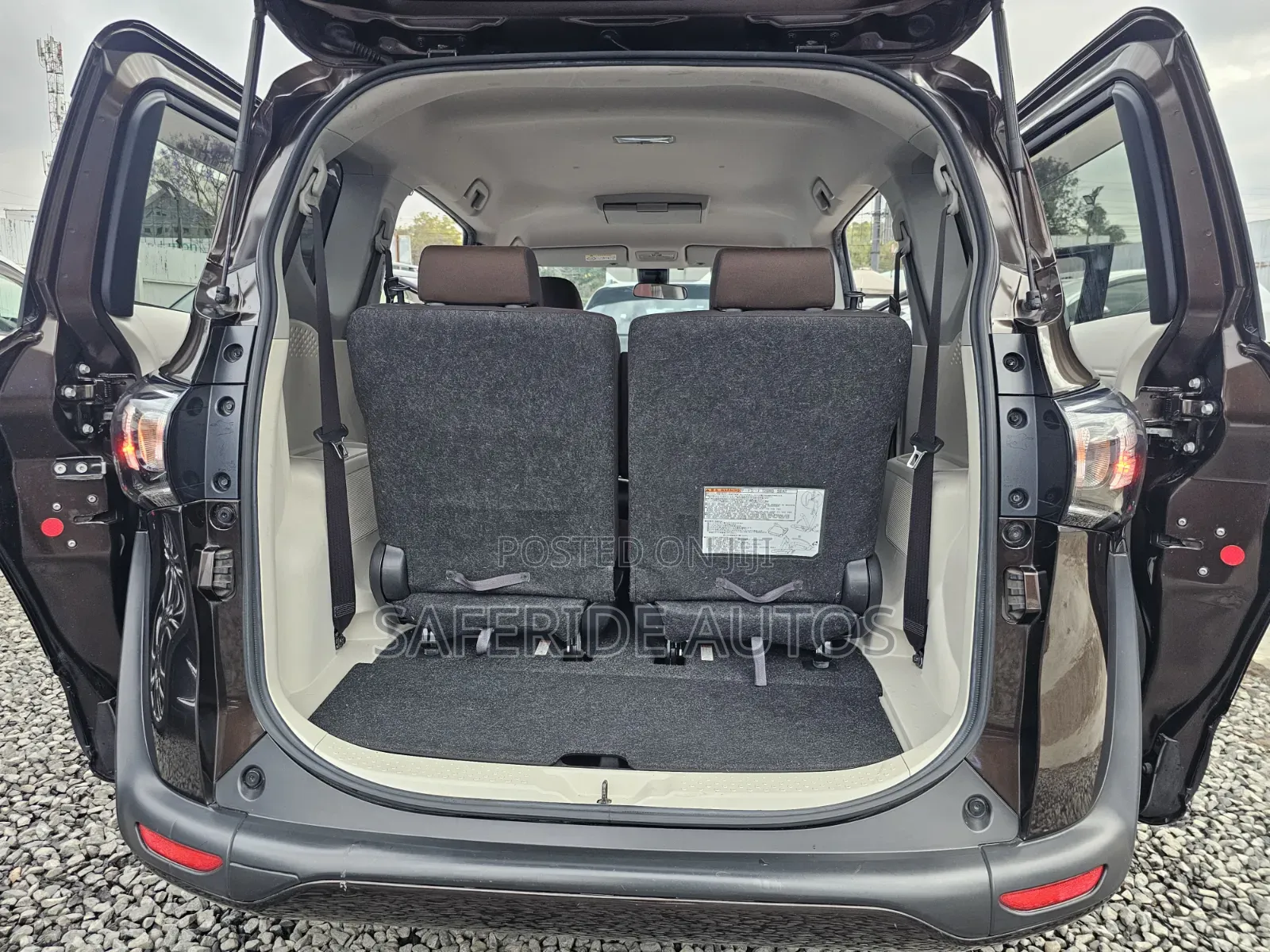 Toyota Sienta 2019 Brown