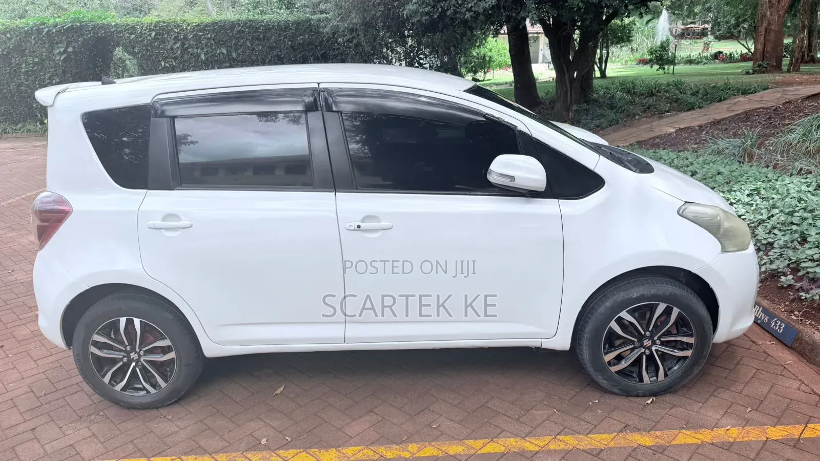 Toyota Ractis 2008 White
