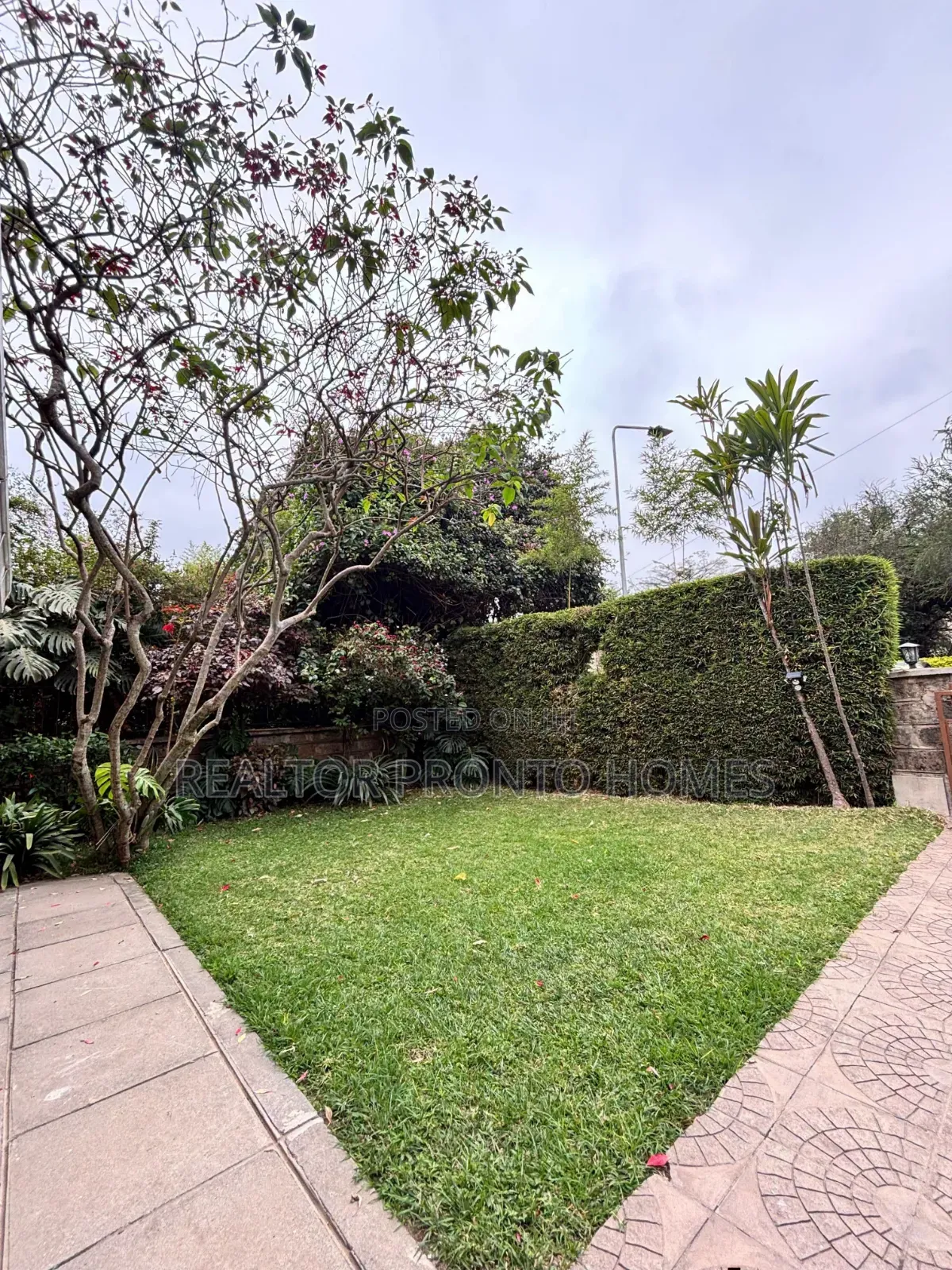 4bdrm Townhouse / Terrace in Kilimani, Hurlingham for rent