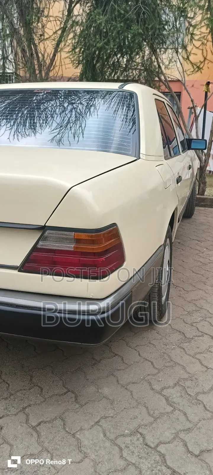 Mercedes-Benz W124 1992 Beige