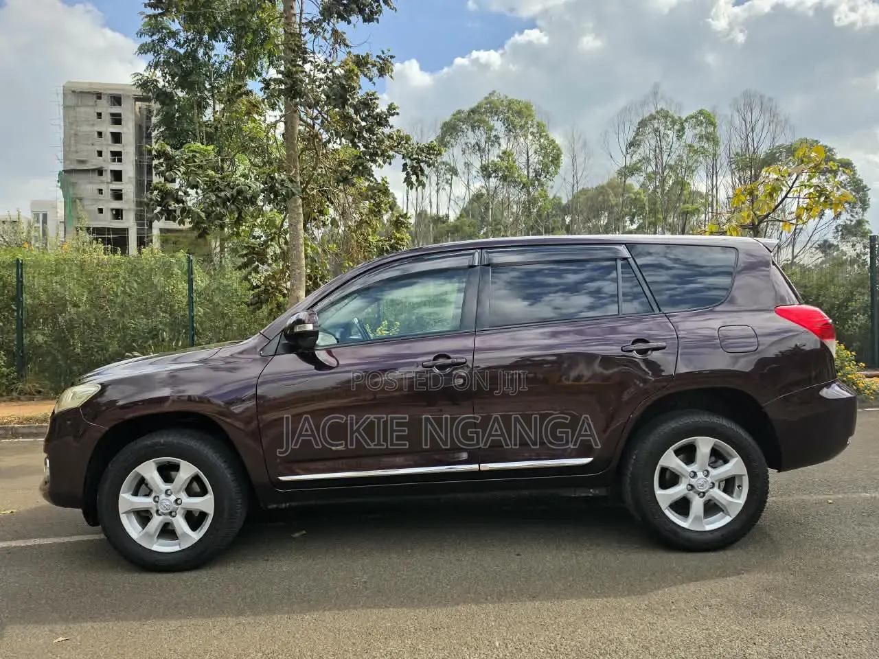 Toyota Vanguard 2011 Maroon