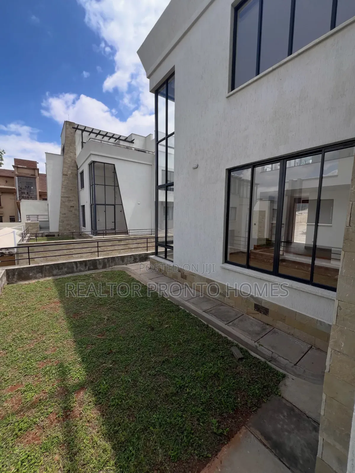 5bdrm Villa in Lavington, Muthangari for sale