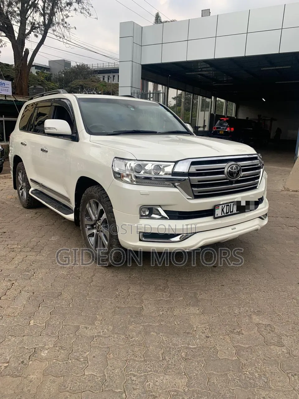 Toyota Land Cruiser 2018 White