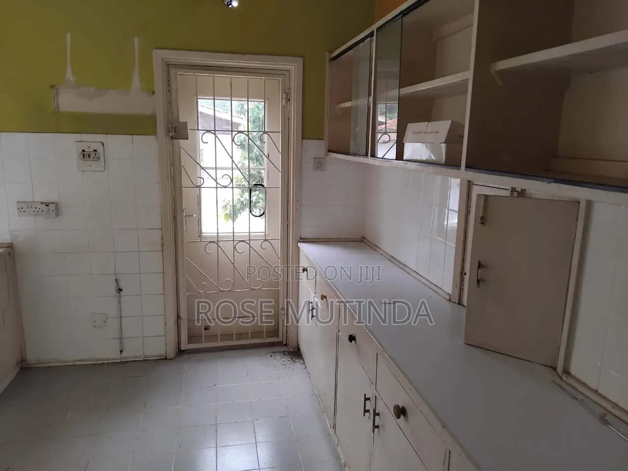 Furnished 9bdrm Maisonette in Kyuna Estate for sale