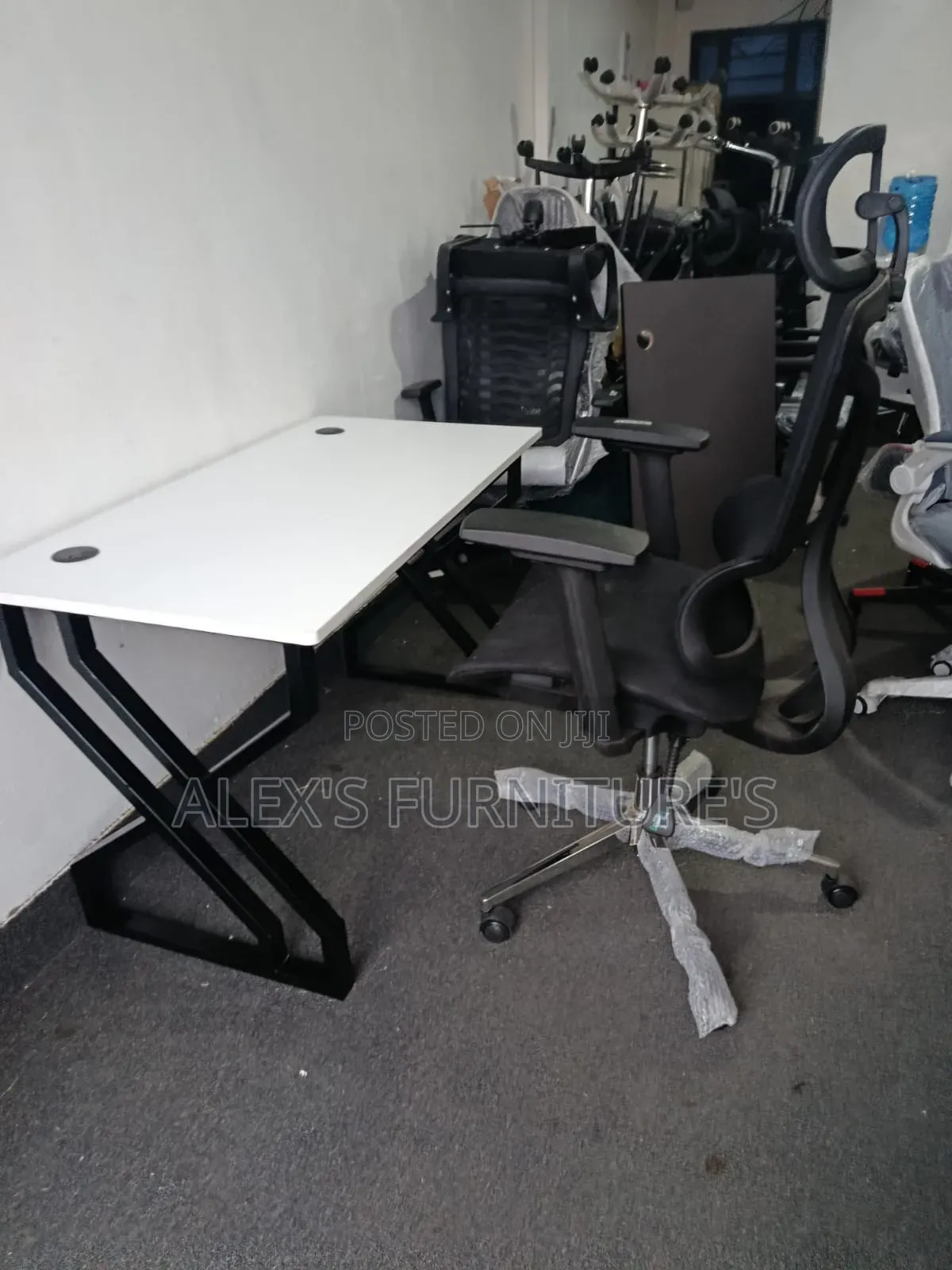 Office Desk Only @7000