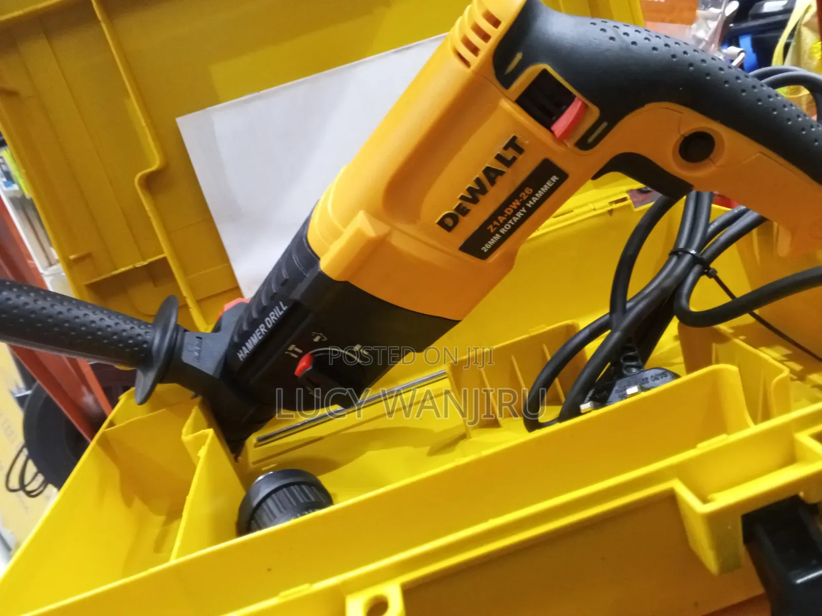 Rotary Hammer Drill DeWalt/ 800w Rotary Hammer
