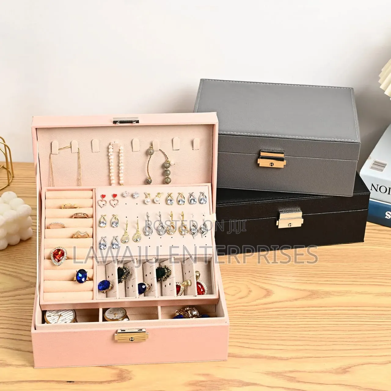 Exquisite Jewelry Box