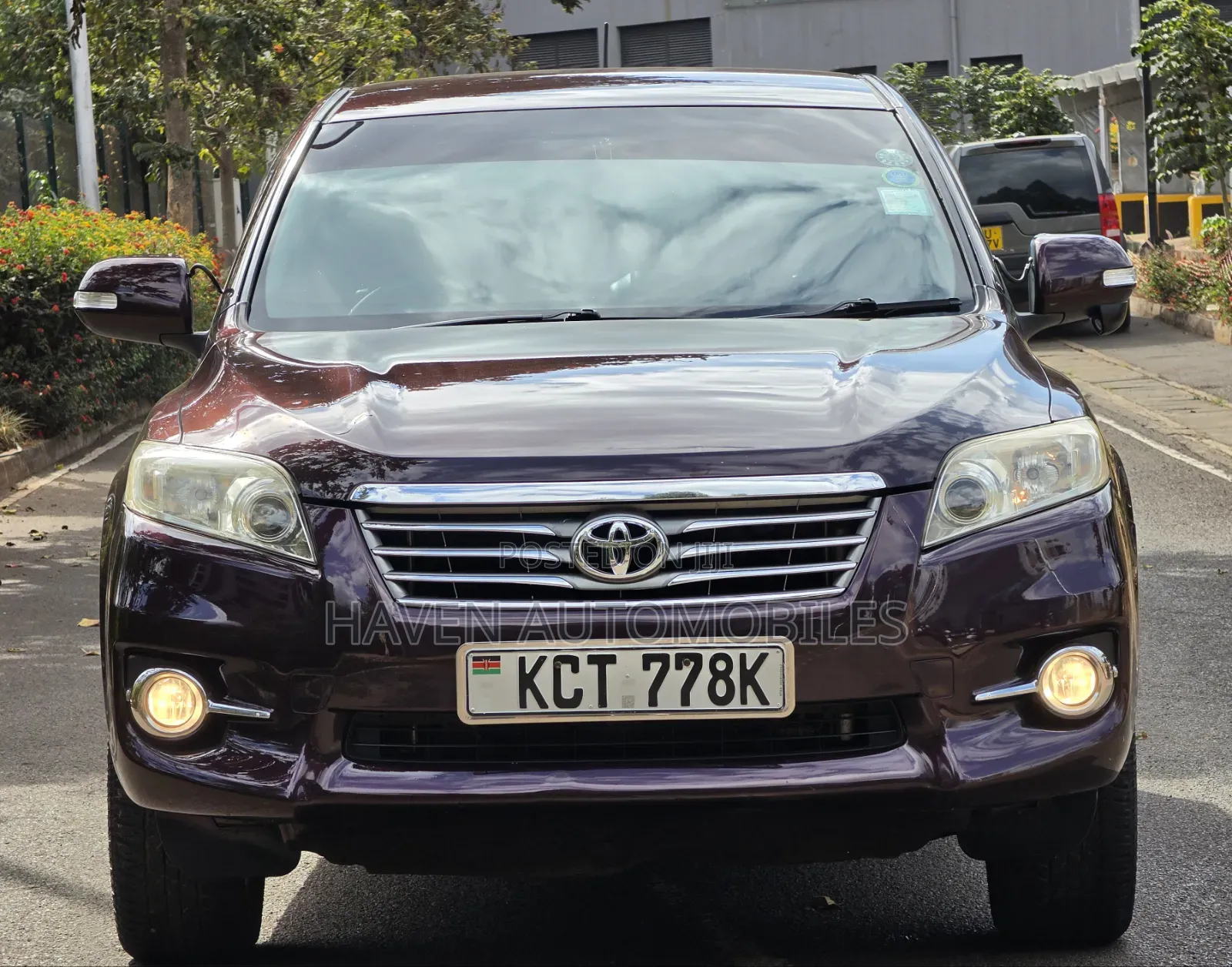 Toyota Vanguard 2011 Brown