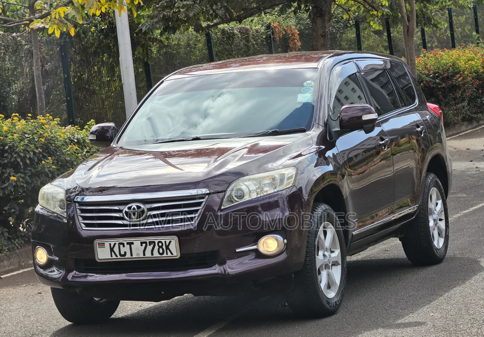 Toyota Vanguard 2011 Brown