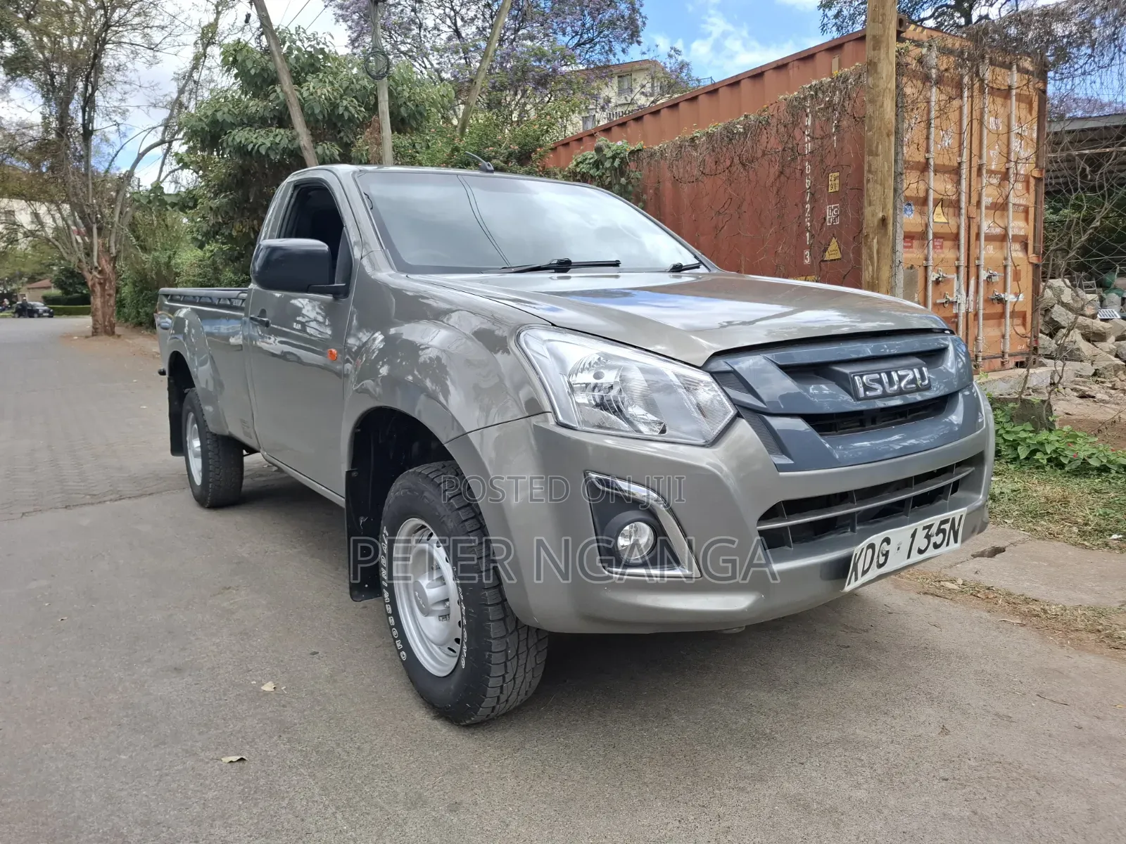 Isuzu D-MAX 2021 Gray