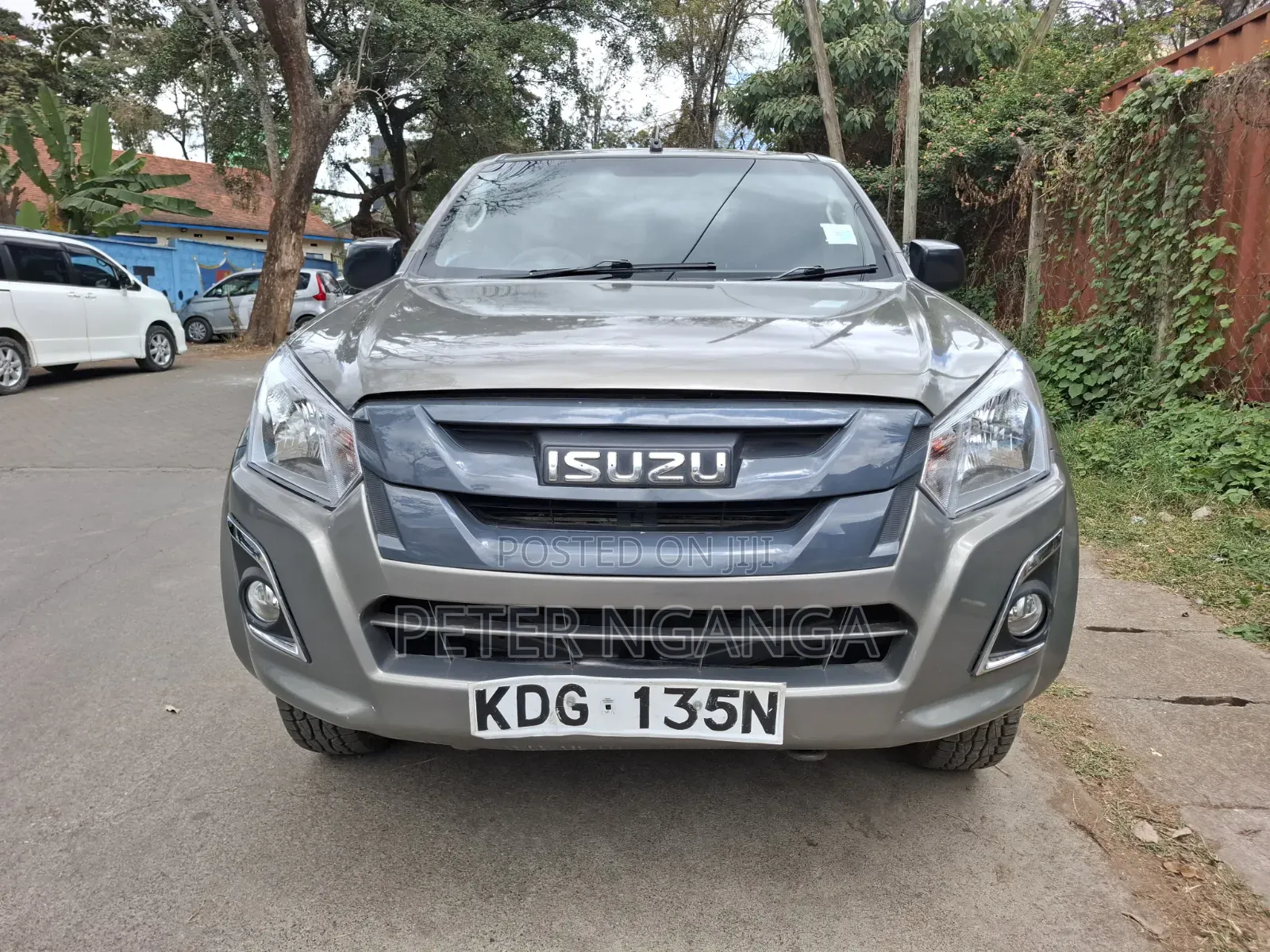 Isuzu D-MAX 2021 Gray