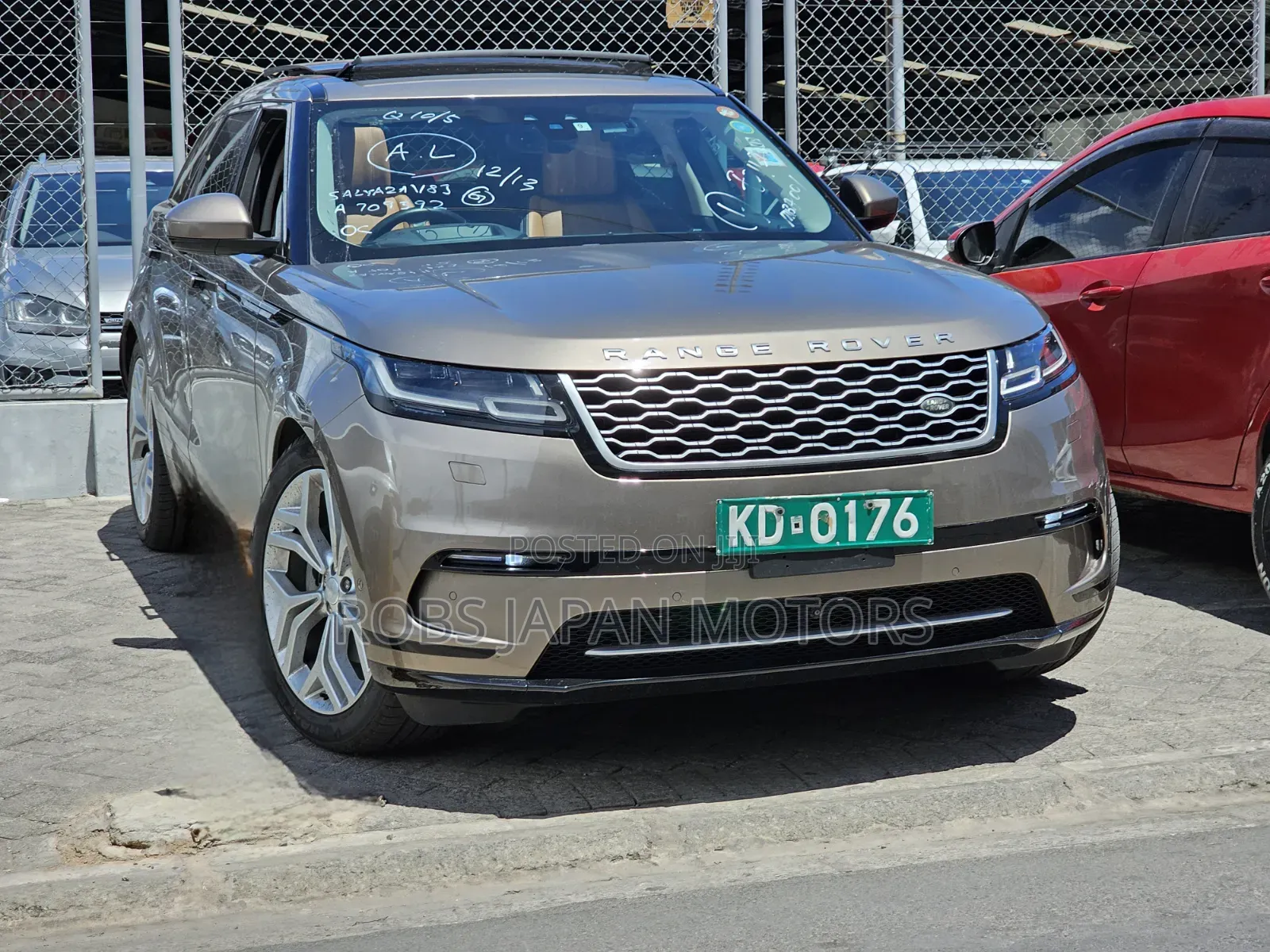 Land Rover Range Rover Velar P380 SE R-Dynamic 4x4 2019 Gold