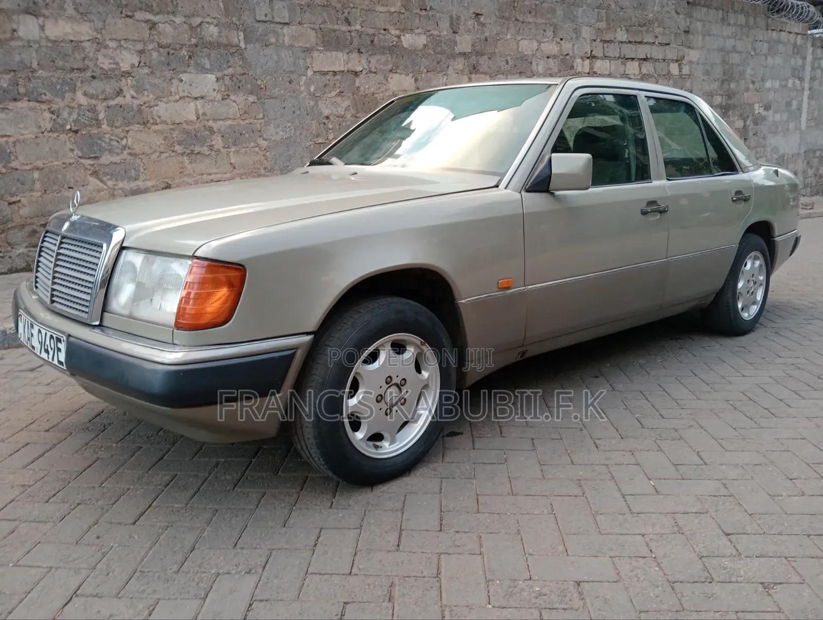 Mercedes-Benz E200 1993 Green