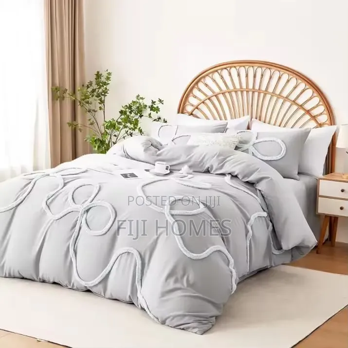3pc Bowknot Tufted Duvet Cover Set | 6x6/6x7