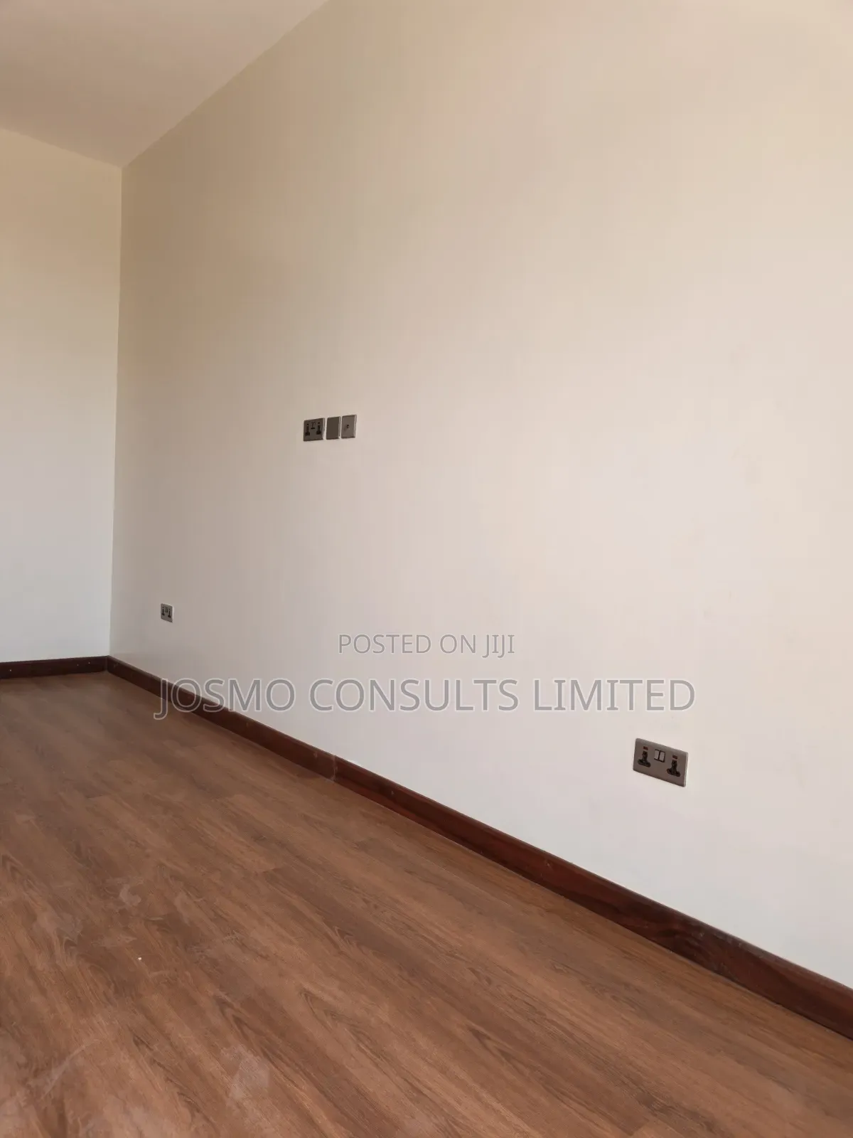 5bdrm Duplex in Kamakis for rent