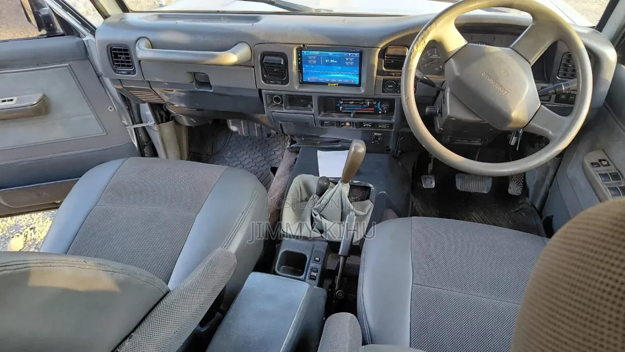 Toyota Land Cruiser 2002 Silver