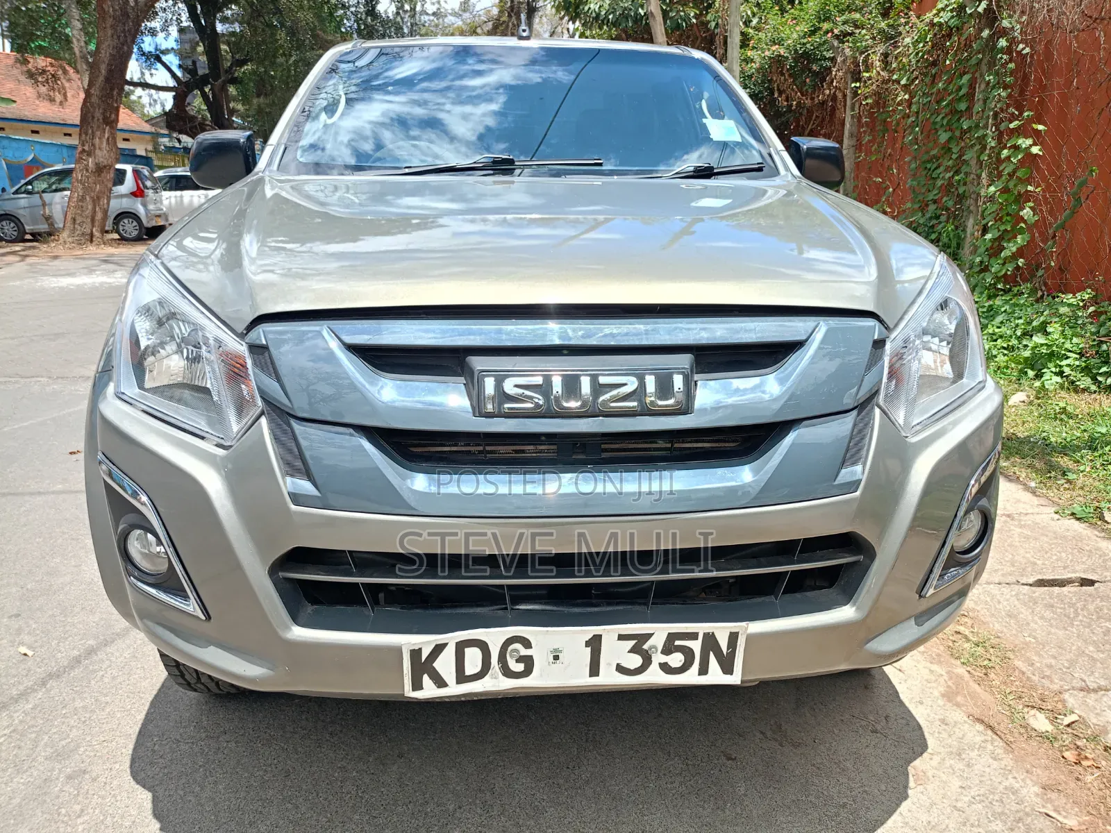 Isuzu D-MAX 2021 Brown