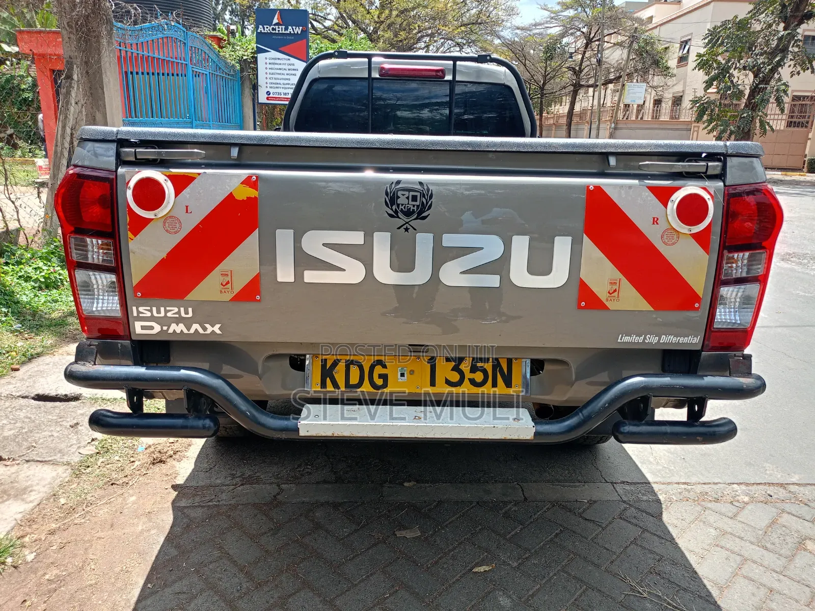 Isuzu D-MAX 2021 Brown