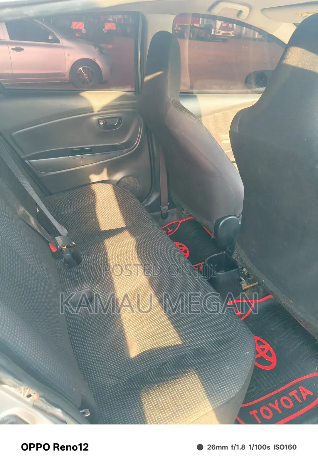 Toyota Vitz 2018 Silver