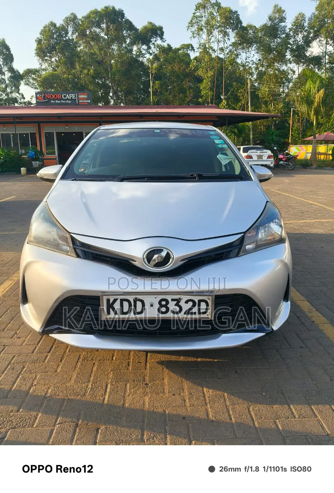 Toyota Vitz 2018 Silver