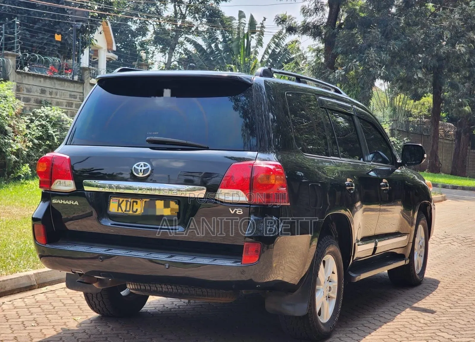 Toyota Land Cruiser 4.5 V8 VXR 2013 Black
