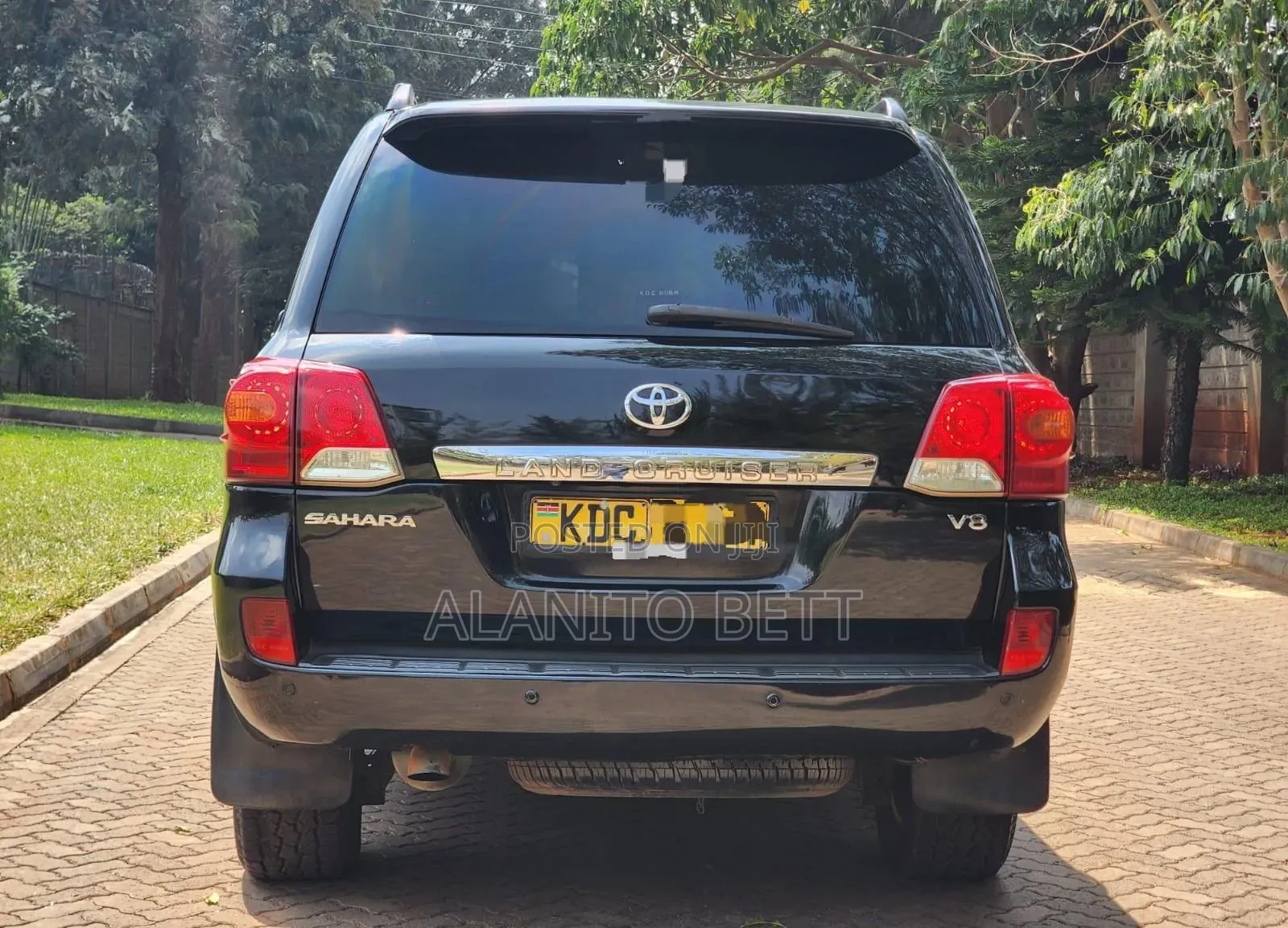 Toyota Land Cruiser 4.5 V8 VXR 2013 Black