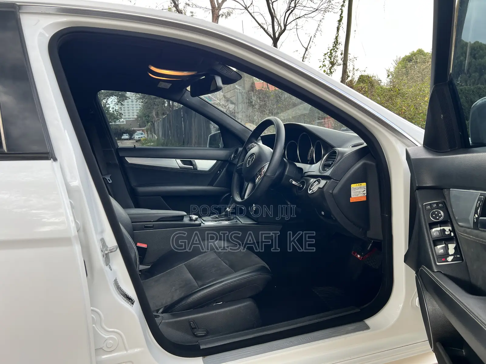 Mercedes-Benz C200 2014 White