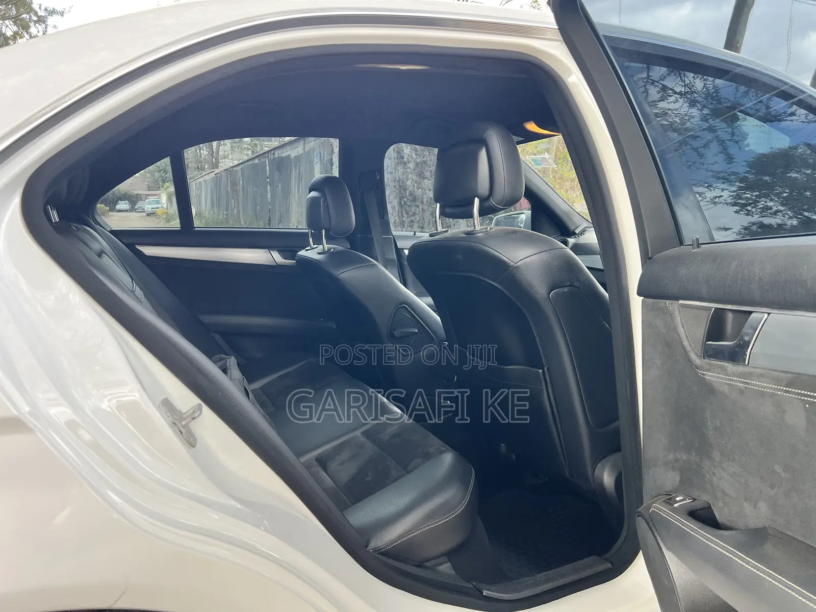 Mercedes-Benz C200 2014 White