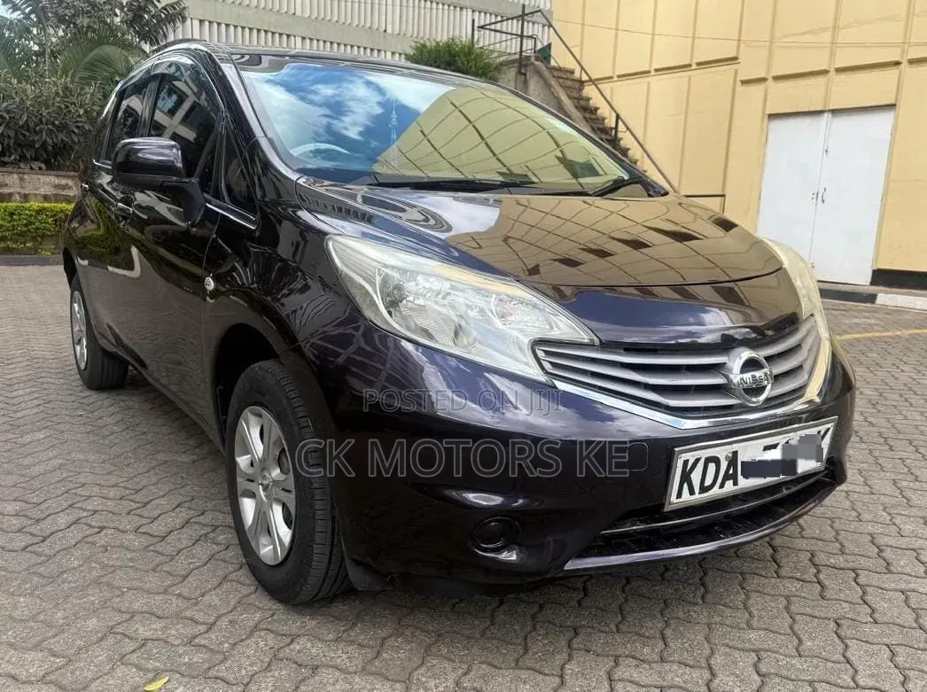 Nissan Note 1.2 Petrol 2013 Maroon