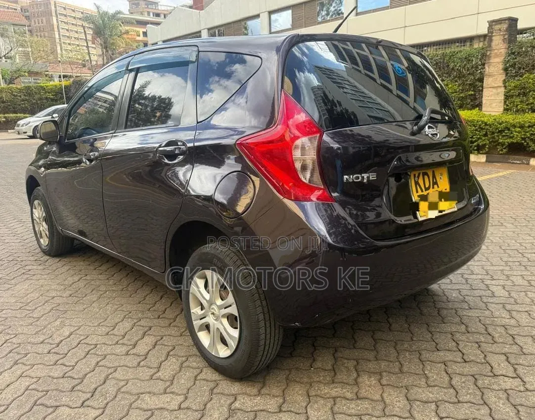 Nissan Note 1.2 Petrol 2013 Maroon