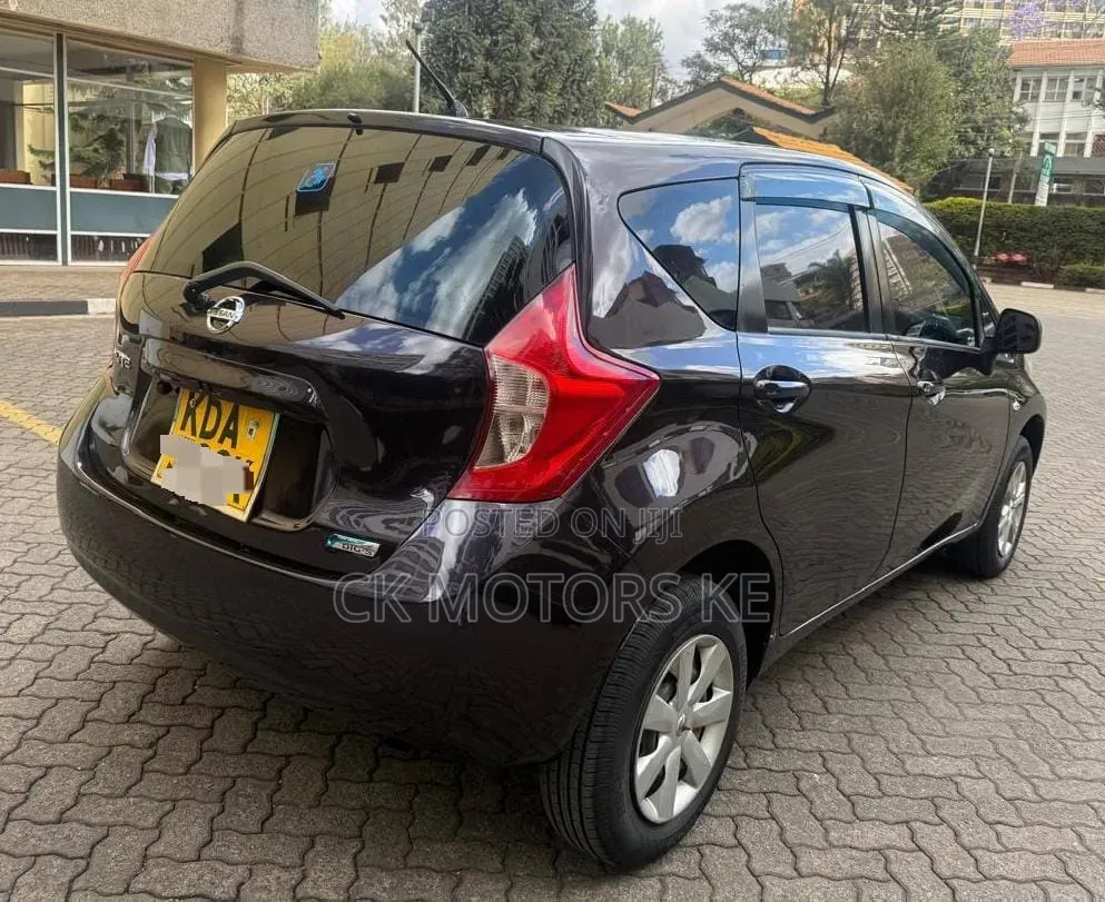 Nissan Note 1.2 Petrol 2013 Maroon
