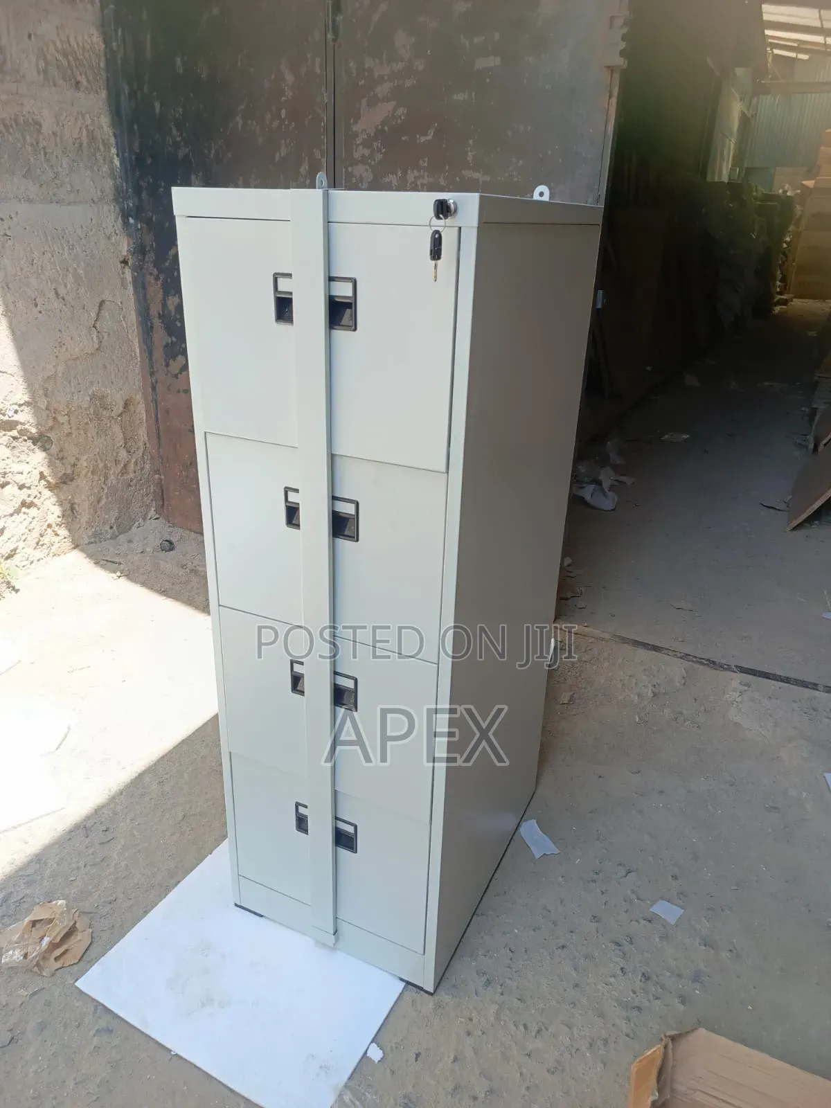 4 Drawers Metallic Filing Cabinet