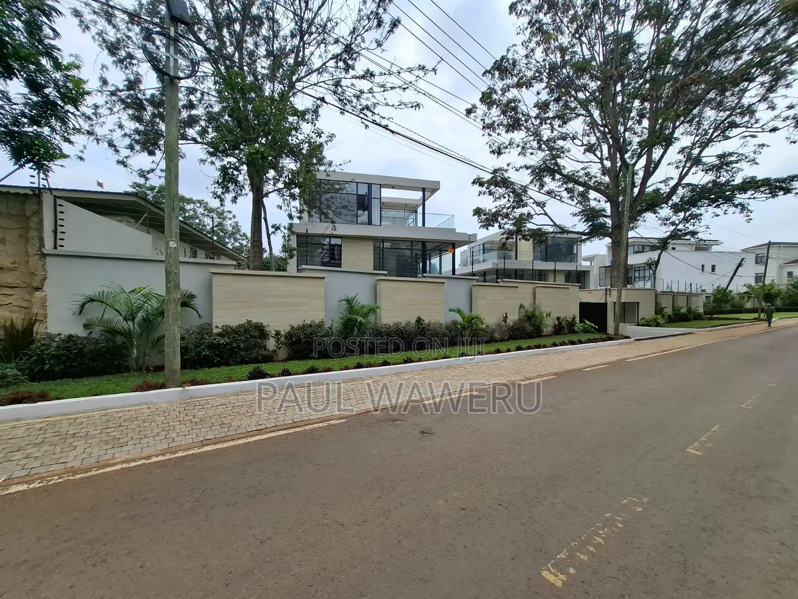 6bdrm Villa in Maziwa for sale