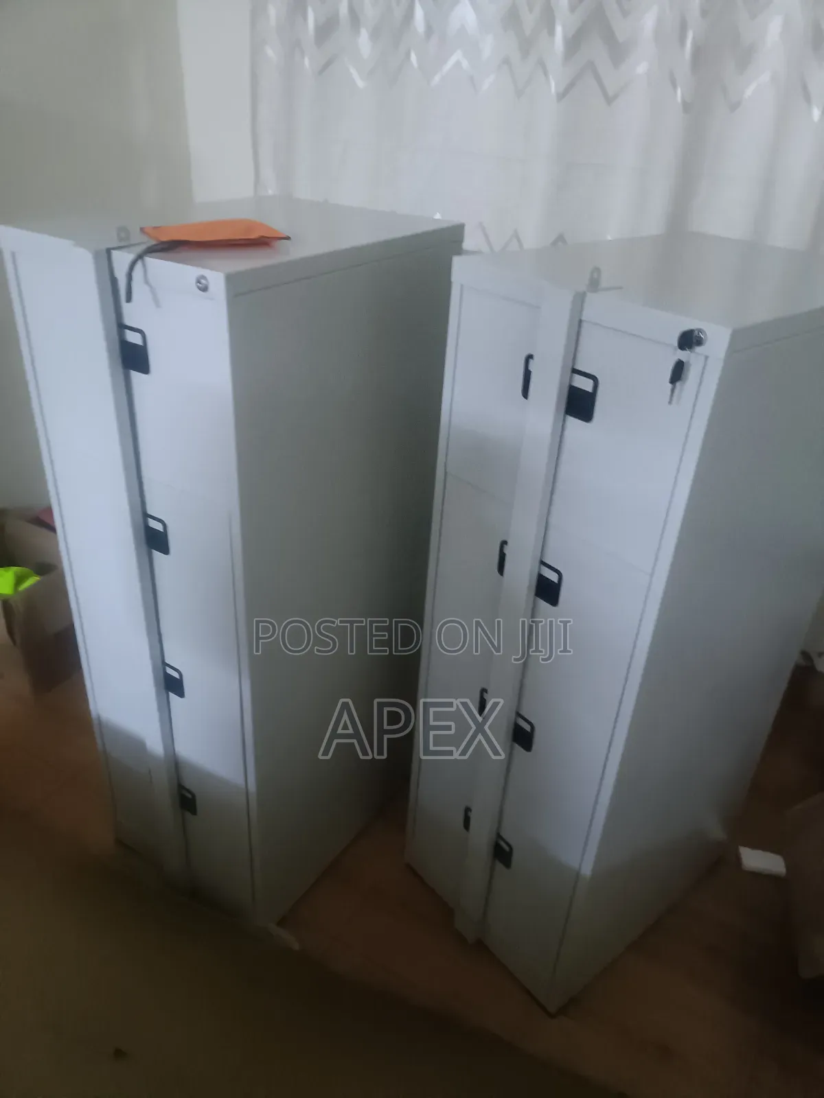 4 Drawers Metallic Filing Cabinet