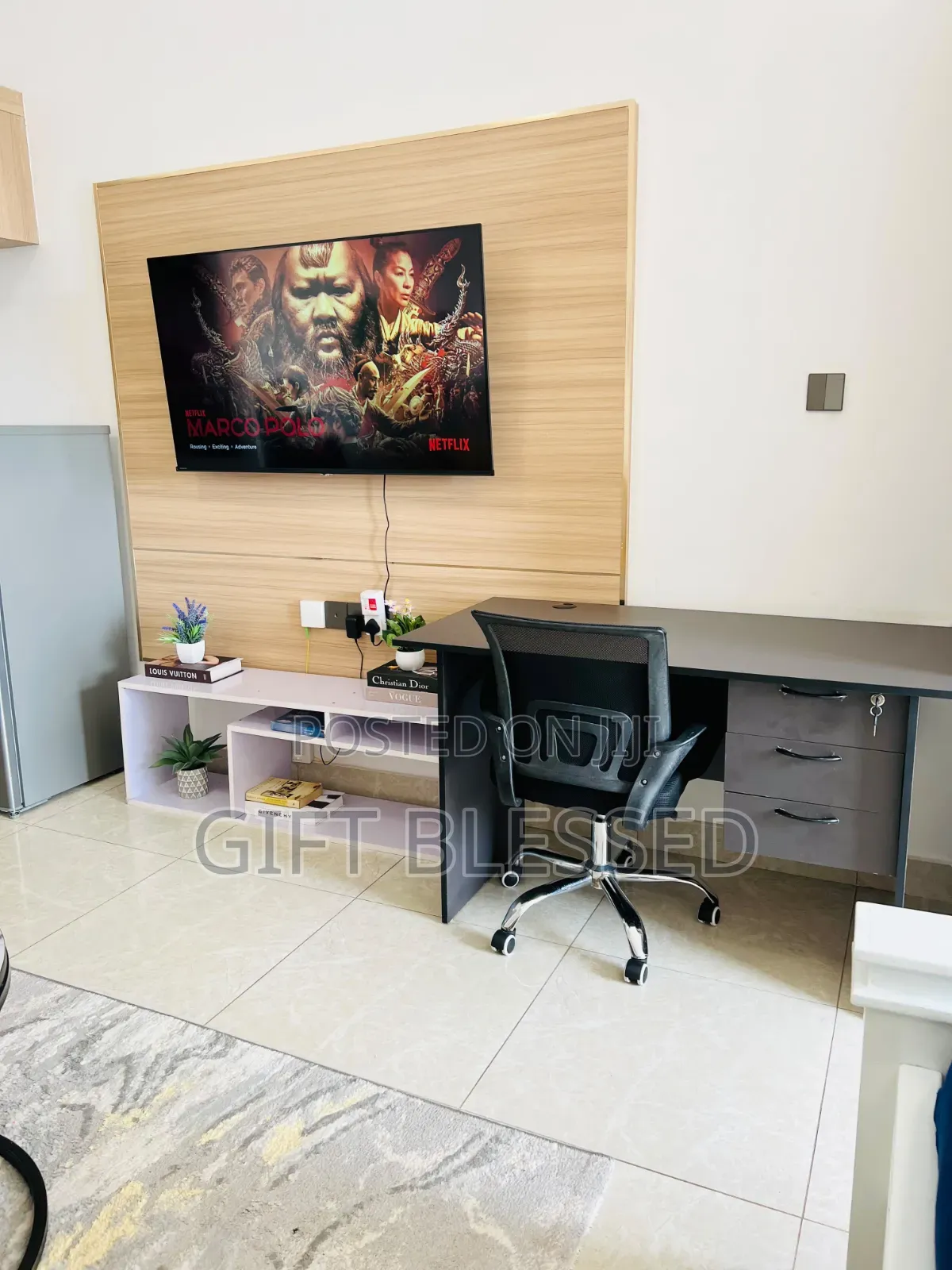 Studio / Loftel Ruaka