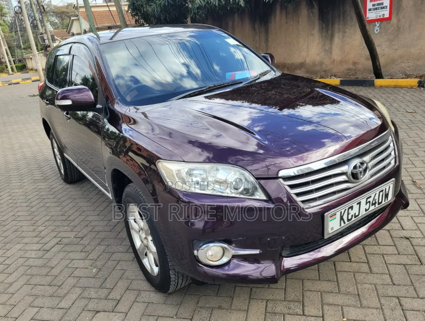 Toyota Vanguard 2011 Burgundy