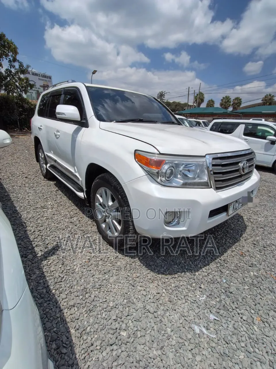 Toyota Land Cruiser 2013 White