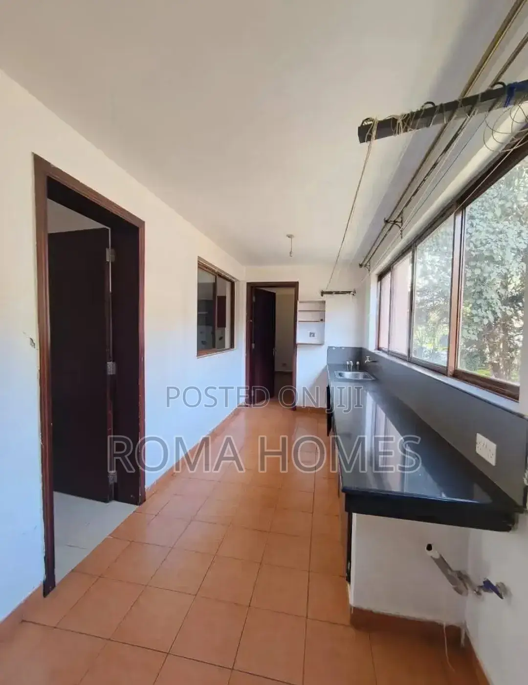 4bdrm Apartment in Riara, Valley Arcade for rent