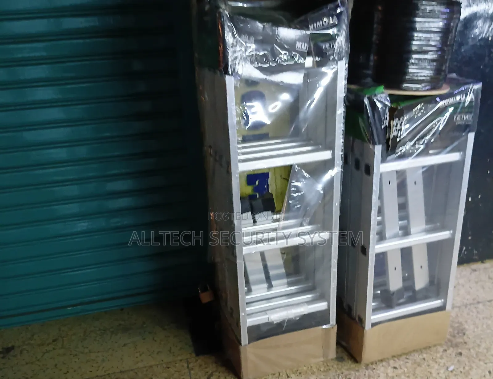 16ft Aluminum Ladders