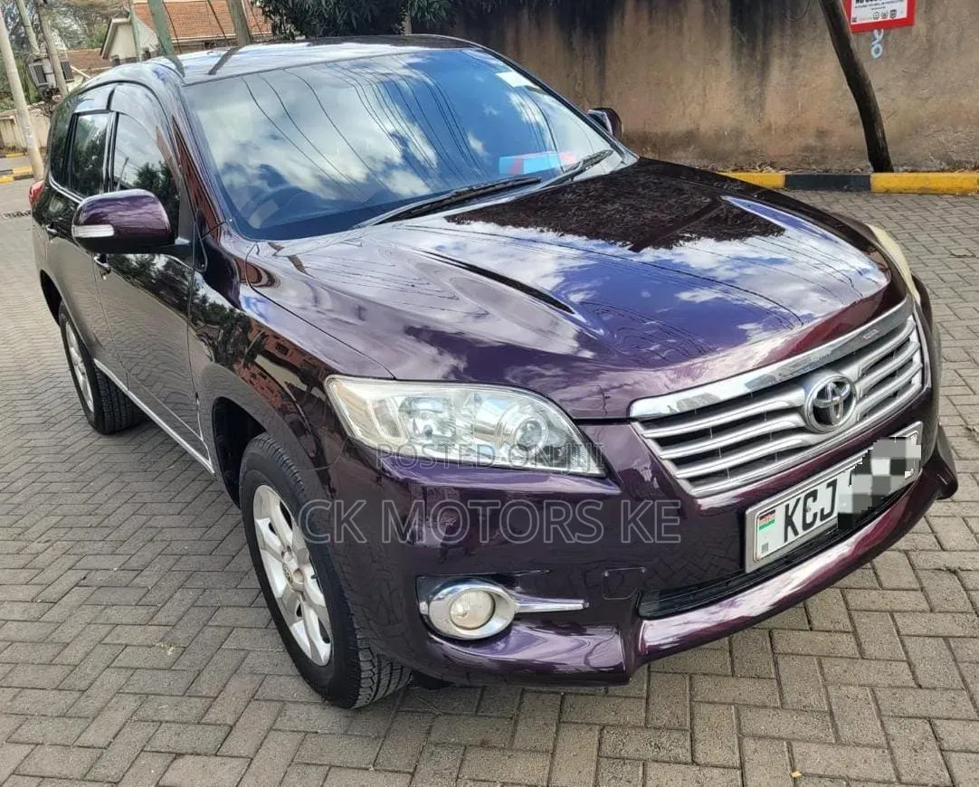 Toyota Vanguard 2011 Maroon