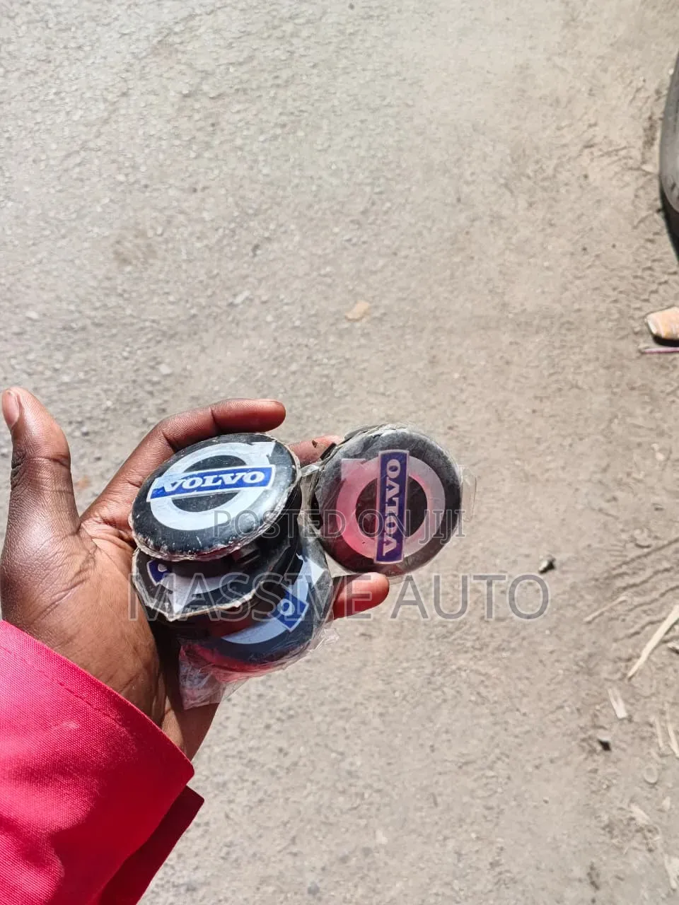 Buy Volvo Centre Wheel Caps Replacement/ Volvo Centre Caps