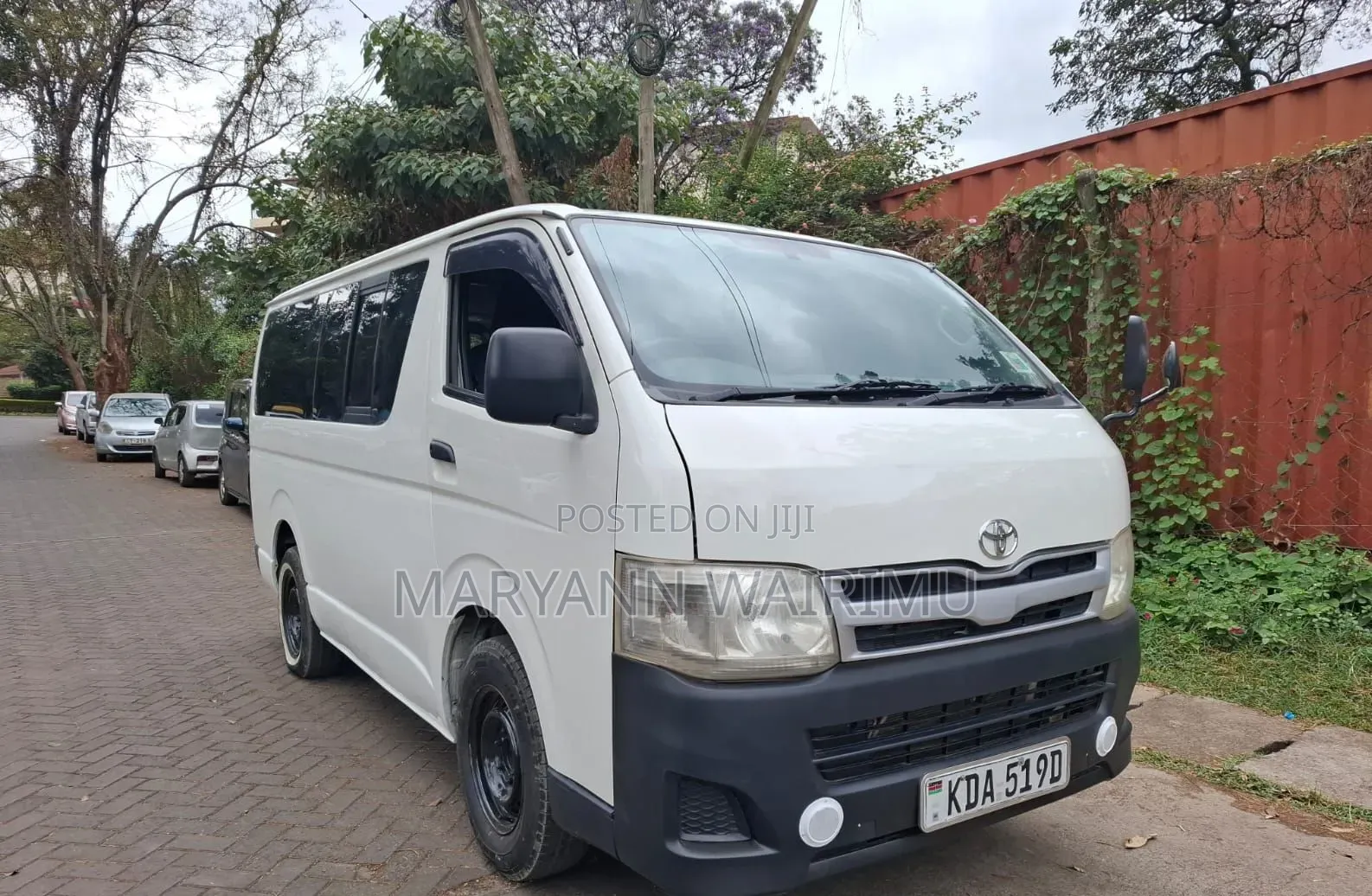Toyota HiAce 2013 White
