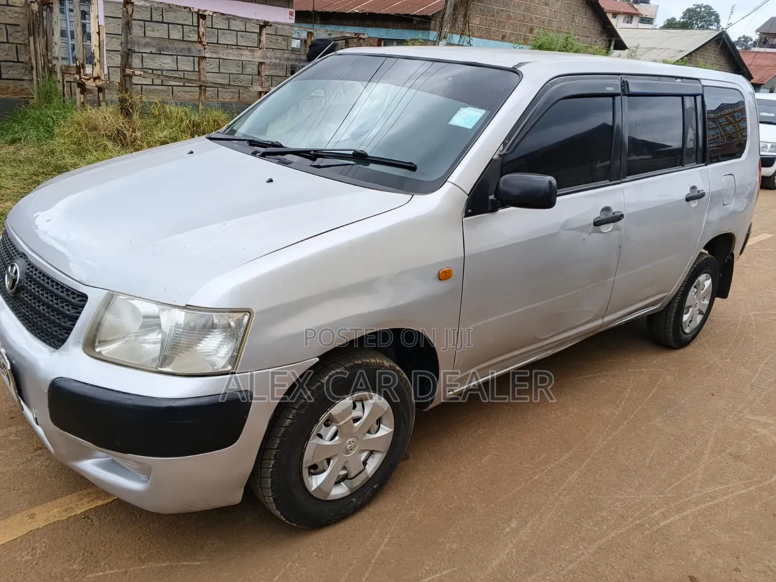 Toyota Succeed SV Premium 2014 Silver